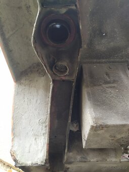 Skelet Škoda 100 110 - 2