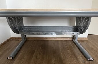 Dětský polohovací stůl - 2