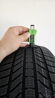 Zimní pneumatiky 235/40/19, Continental, DOT3223 - 2