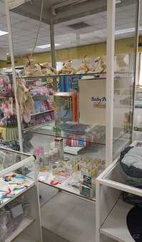 Vitrína užší - 2