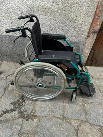 Invalidní vozík mechanický skládací - 2
