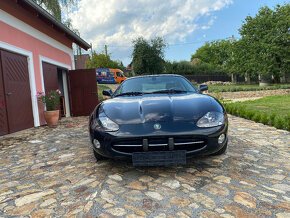 Prodám Jaguar XK8 - 2