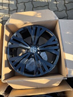 ORIGINÁL Alu Volkswagen KALAMATA R18, 5x112 - TOP STAV - 2