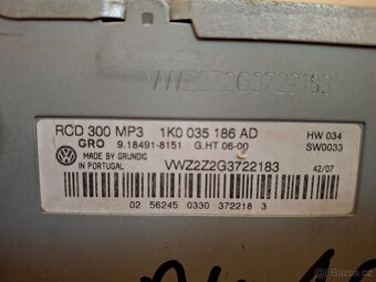 Rádio VW RCD300 + PIN - 2