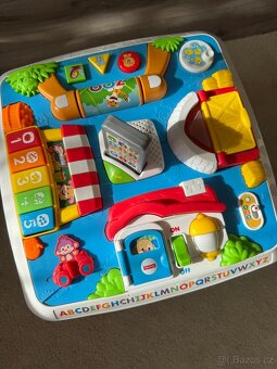Fisher Price hrací stoleček - 2