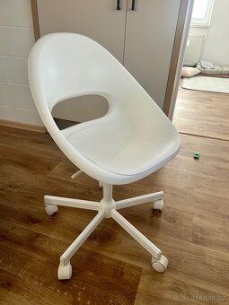 Otočná židle a sedák - 2