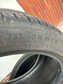 235/40 r19 letní pneu Barum - 2