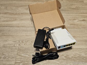 Mikrotik RB260GSP - 2