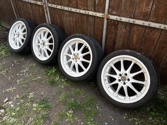 Sada alu kol 5x100 r18 s pneu 225/40/18 s hezkým vzorkem - 2