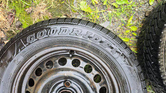 Opel Vektra A zimní sada pneu + disky 14" - 2