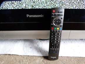 Panasonic TH 42PV500E - 2