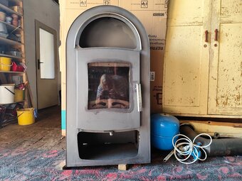 Krbová kamna Tanaga III (15kW) s výměníkem + radiátor - 2