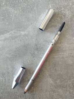 Tužka na obočí Benefit Cosmetics Gimme Brow - 2
