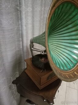Gramofon s troubou - 2