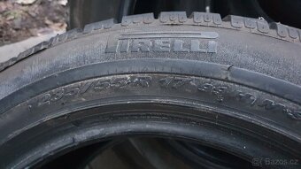 2x Zimní Pneu 235/55 R17 Pirelli 2010 RunFlat - 2