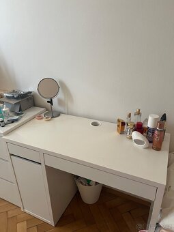 Bílý stul IKEA - 2