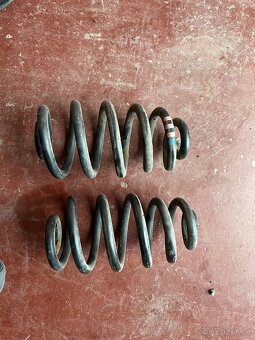 Zadní pružiny Audi A4 B7 Avant - 2