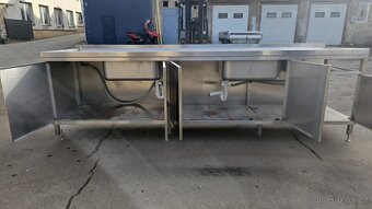 Gastro vybavení (výčepní pult) - 2