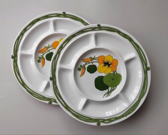 Servírovací kulatá porcelánová delena miska Thomas "Květiny - 2