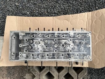 Hlava válců Mitsubishi Pajero 3 , r.v. 00-06 - 2