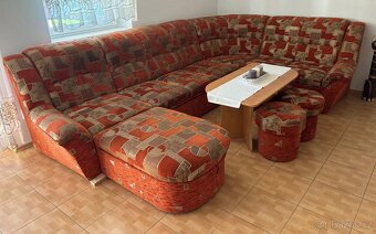 Rohová sedací souprava + konferenční stolek + 2 taburety - 2