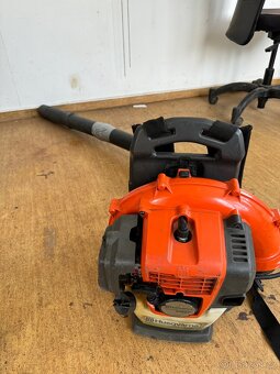 Zádový foukač Husqarna 580BT - 2