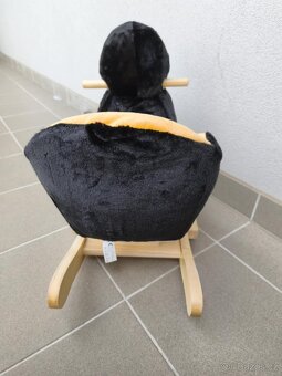 Houpací křesílko tučňák - 2