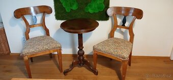 Starožitné židle a stolek - 2