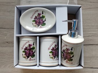 Retro porcelánový koupelnový set - 2