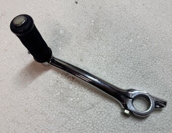 Startovací páka - 2