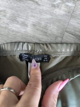 Lesklé legíny vel. 140 - 2