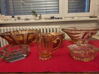 Sklo a porcelán - 2