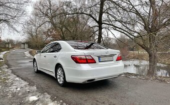 Lexus LS 460 2010 Facelift V8 AWD - 2