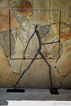 Žena se čtvercem - 2