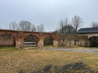 Provádím kamennou zeď - 2