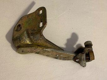 Kladka / pant posuvných dveří pro VW T4 - 2