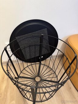 Odkládací stolek - 2