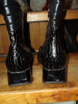 nízké kozačky č. 38,5 - 2