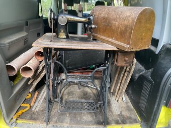 Šicí stroj Singer - 2