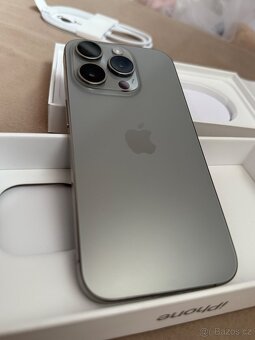 Apple iPhone 15 pro - 2