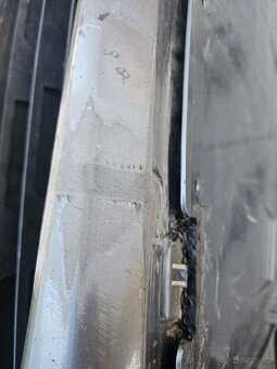 Opel Astra H přední nárazník. - 2