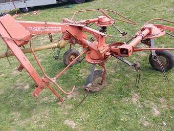 Obraceč sena Deutz Fahr - 2