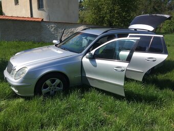 Mercedes-Benz e 220cdi kombi w211 6rychl. manuál - 2