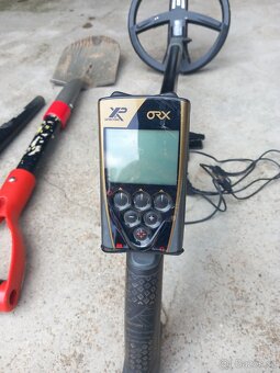 Detektor kovu XP - 2