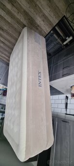 Nafukovací matrace Intex - 2