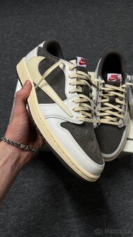 Nike Travis Scott Air Jordan 1 Low OG "Reverse Mocha" - 2
