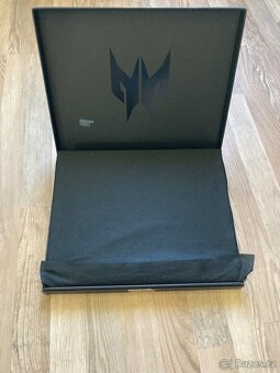 Acer Predator Helios 16 Abyssal Black kovový (PH16-72-90WL) - 2