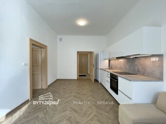 Pronájem bytu s garáží a zahradou, 2+kk, 69 m2 na adrese Lit - 2