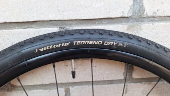 Prodám nové kola FORZA GRAVEL MicroSpline. - 2