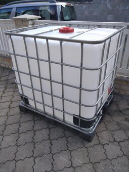 Prodám IBC kontejnery objem 1000 L čisté TOP STAV - 2